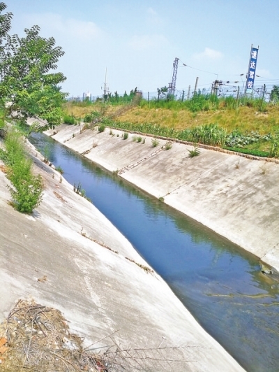 核心提示|每年雨季,在郑州的排水系统中,城区明沟在泄洪,防汛方面发挥