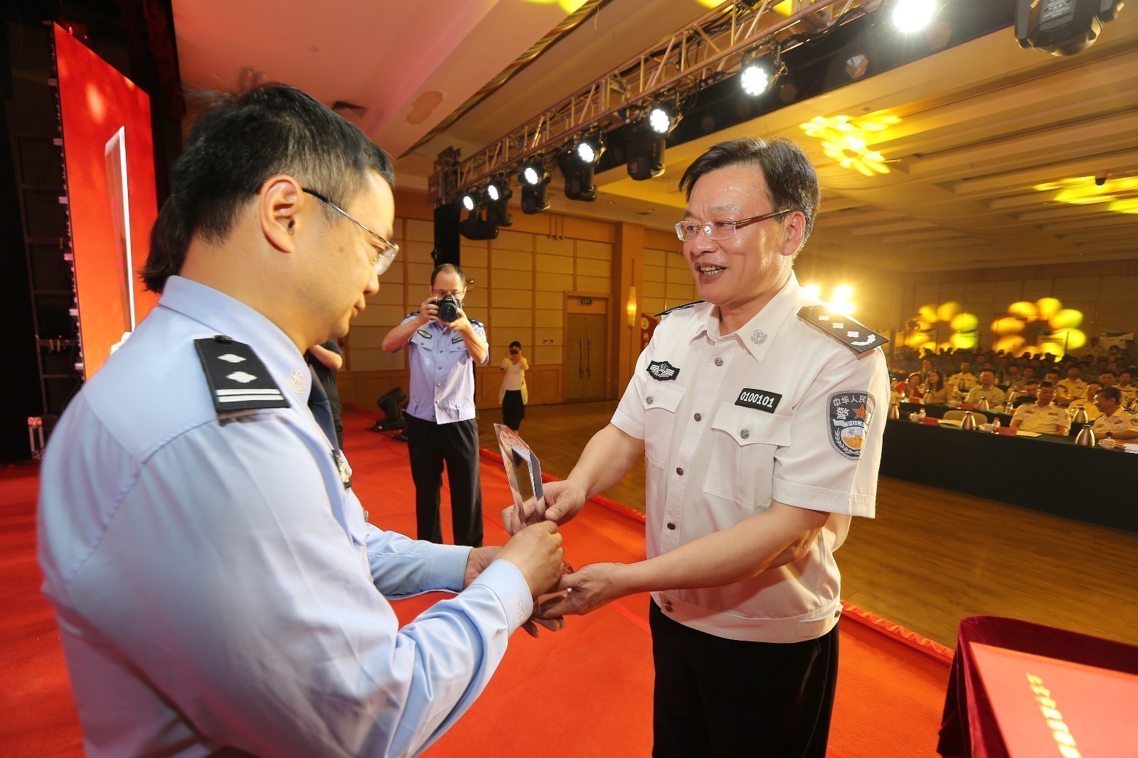 开推进戒毒工作创新发展主题大会 表彰优秀矫