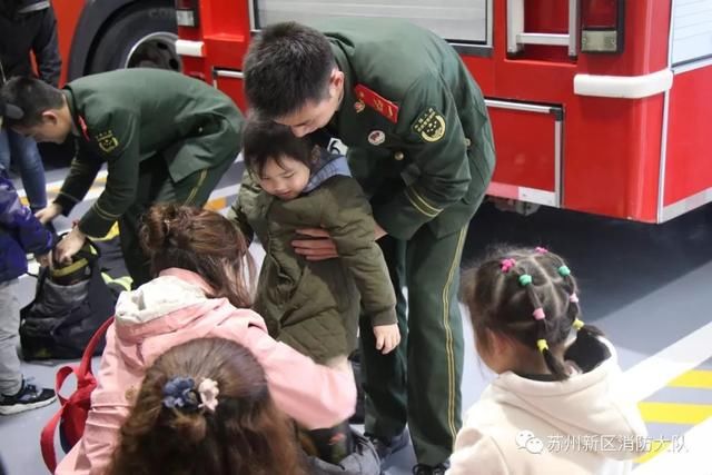 我心中的英雄!消防员