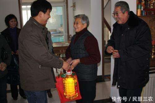 中学教师2017年退休, 工资6700元, 按新标准算