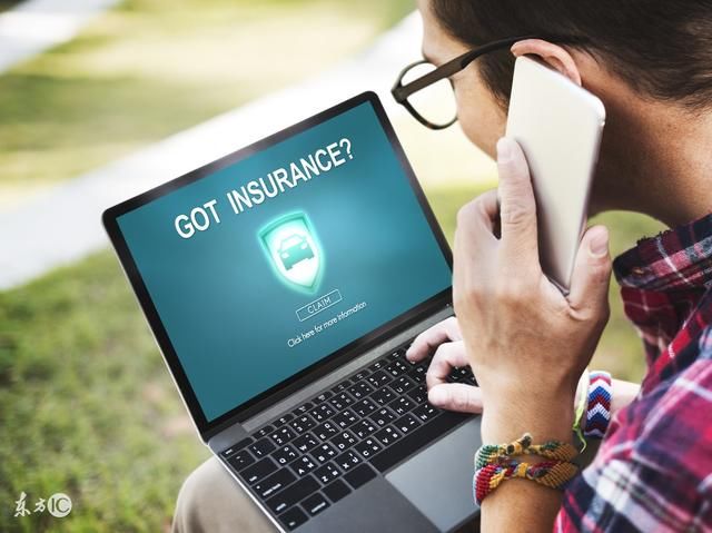 嫂子帮忙带孩子,妈妈发现孩子身上有异味,打开