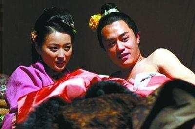 武松杀嫂嫂为何先将其上衣扯开?真相真不是大