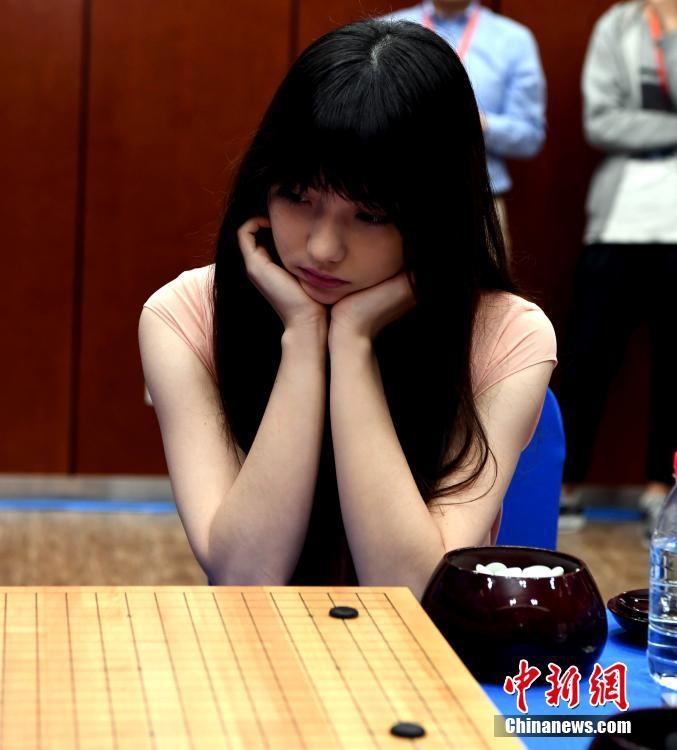 围棋界第一美女 围棋职业六段94年生中澳混血