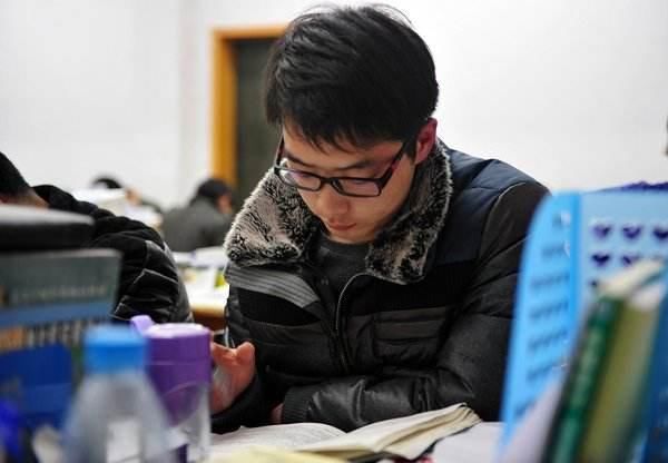 被称万人坑,跨考生巨多,大部分考完就后悔?