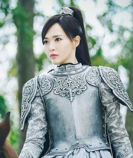 古装剧中的女战神,唐嫣杨幂赵丽颖,谁最帅气?