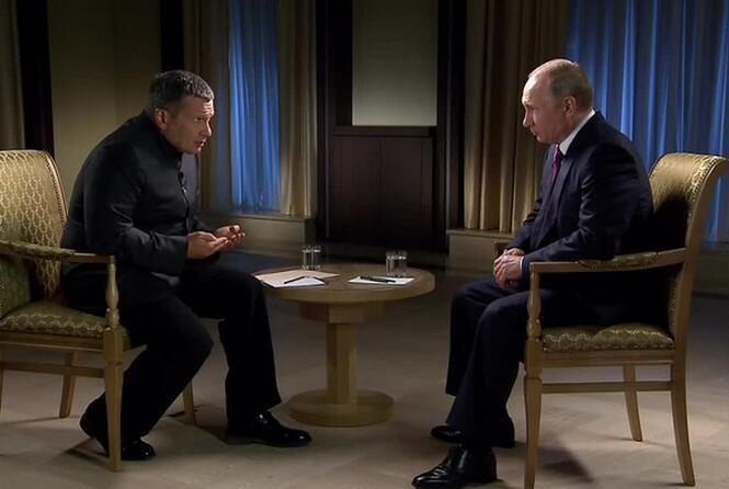 755名美国外交官遭驱离!普京解释为何选择此时