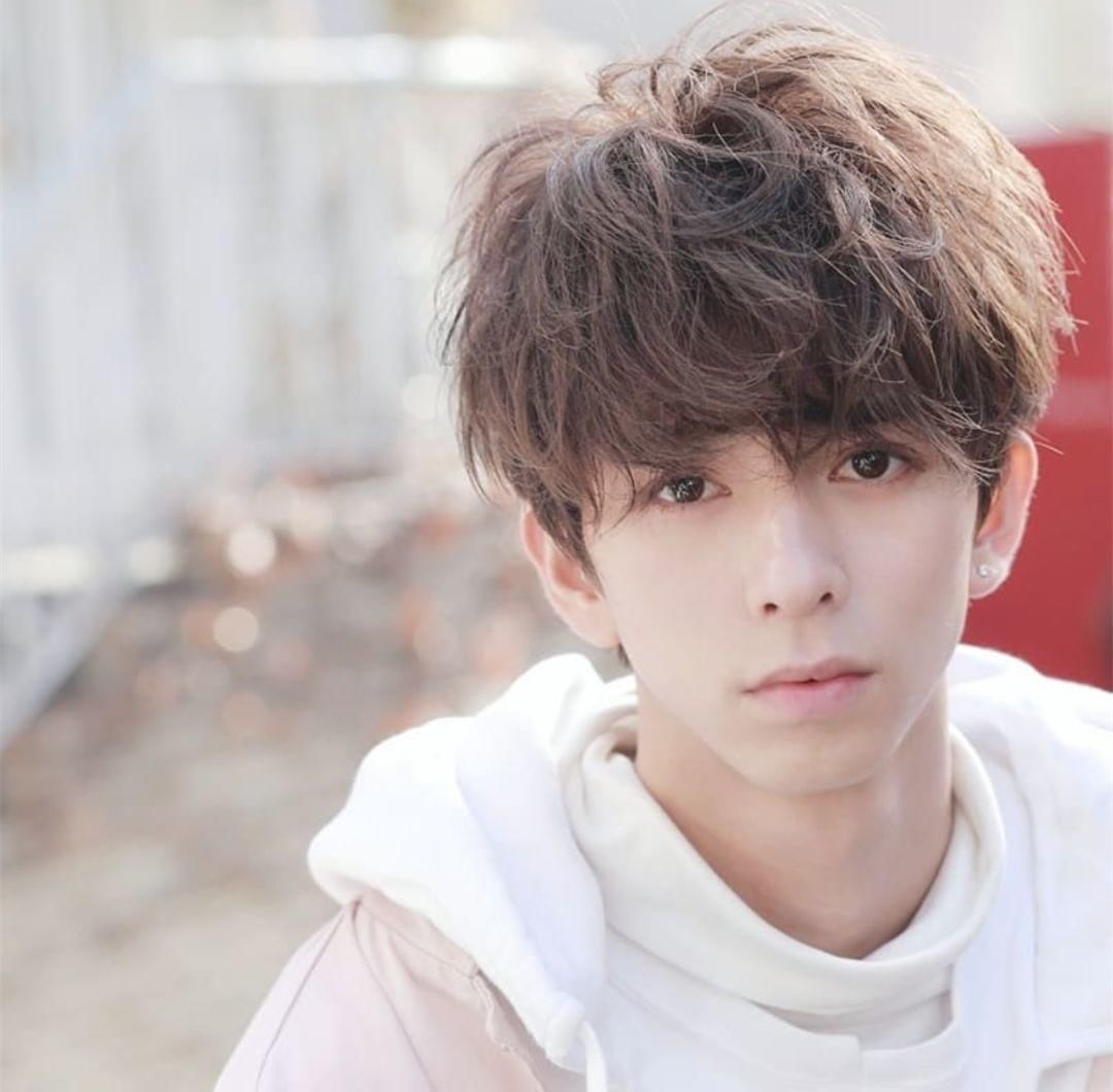 《偶像练习生》蔡徐坤同款烫发!照着这个模板