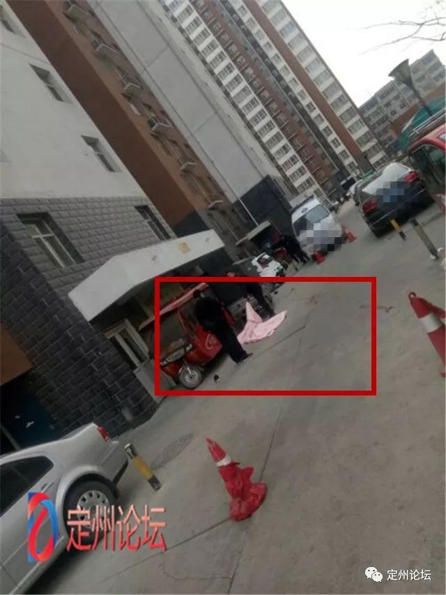 河北定州怡馨家园小区一男子跳楼身亡,现场血肉模糊惨不忍睹!