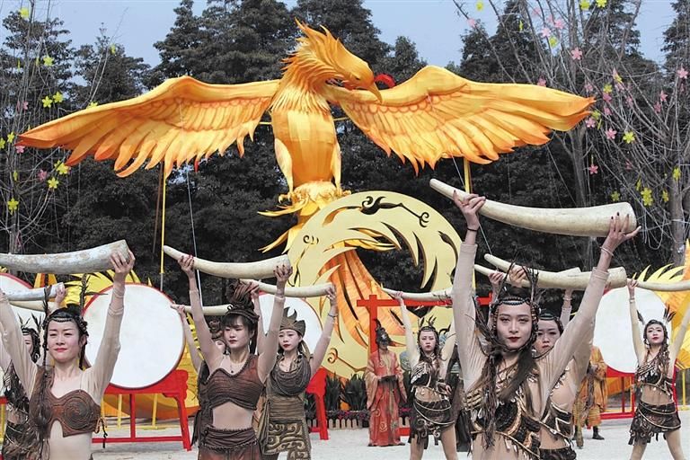 流量经济 描绘成都假日新风景