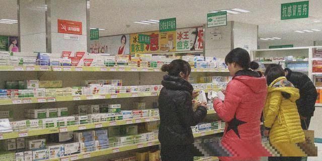 脸上长了老年斑不用着急,试试这个小方法,斑