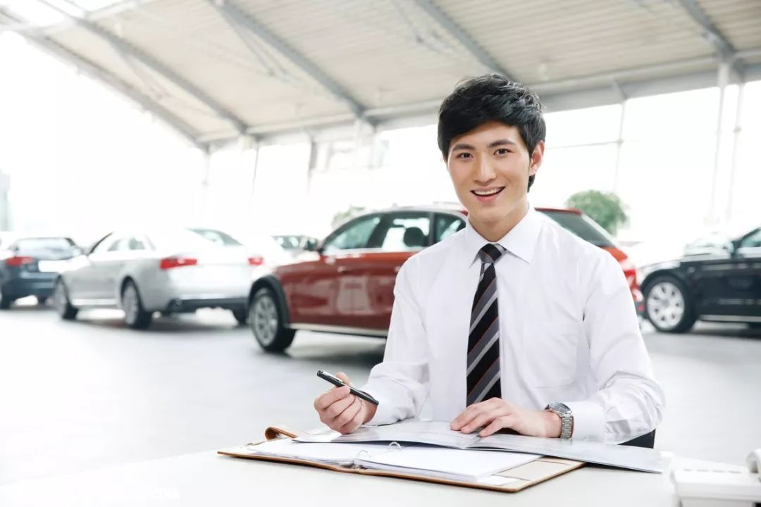 高考DAY1 想报考汽车专业的都知道他们挣多少