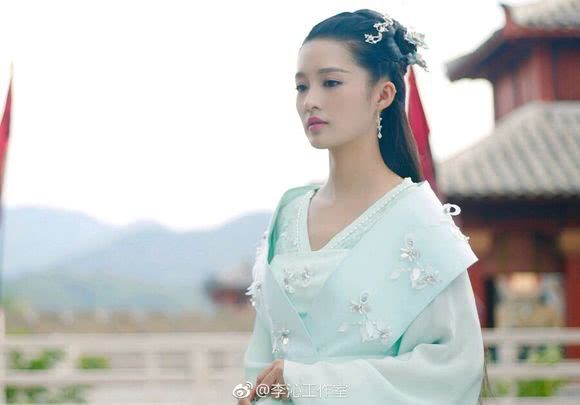 古装剧中美丽细致的服装,赵丽颖李沁杨幂,哪套