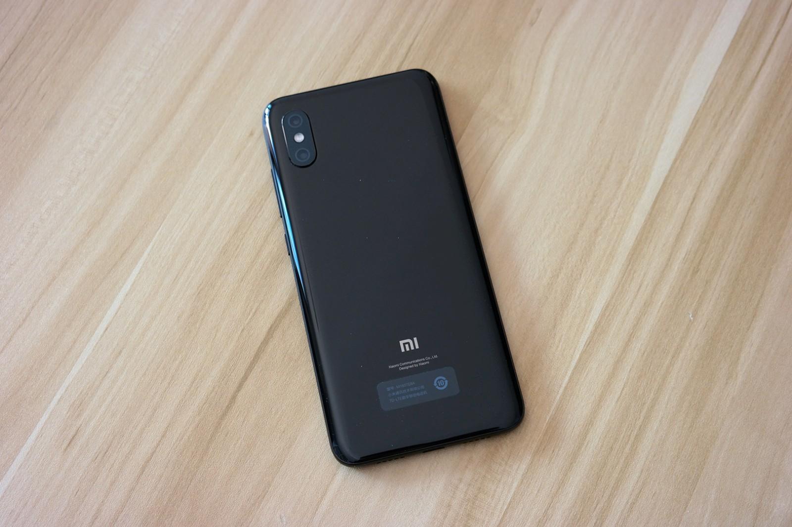 弥补后置指纹的缺点!小米8屏幕指纹版开箱体验