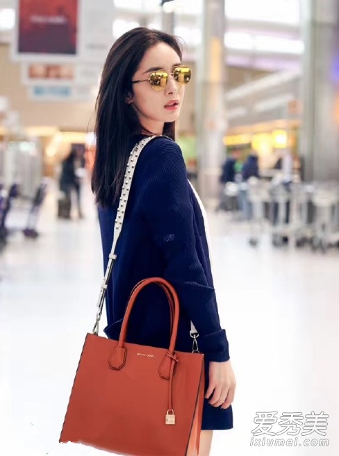 杨幂金色墨镜是什么牌子 杨幂同款墨镜