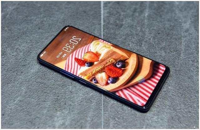 有刘海的曲面屏,超级快充再升级,oppoFindX的