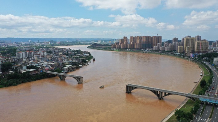 无锡大桥垮塌反思，为何事故多发？专家：还无专门立法