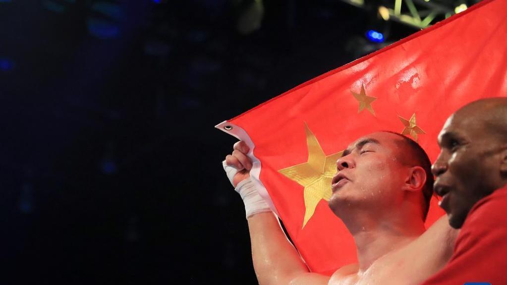 张志磊:感谢所有人,我做到了……下一站:世界拳王! 张志磊:感谢所有人,我做到了……下一站:世界拳王!