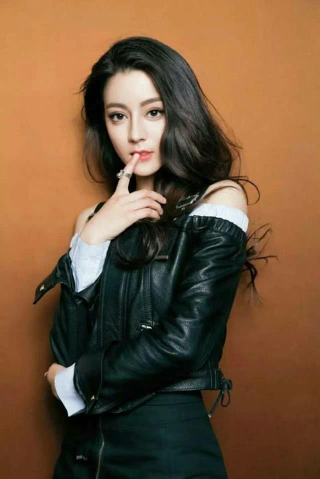 继赵丽颖后,杨颖安慕希代言被迪丽热巴抢走!网