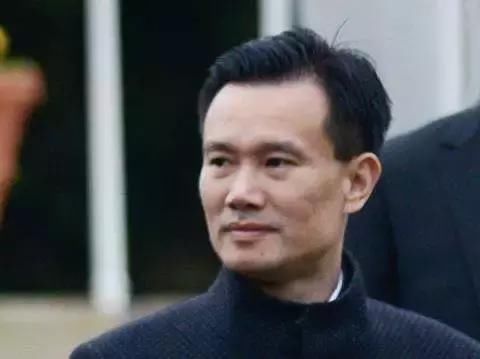 突发|华信入股俄罗斯石油交易泡汤 传叶简明已