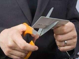 异地办的银行卡,一定要去异地才能注销吗?