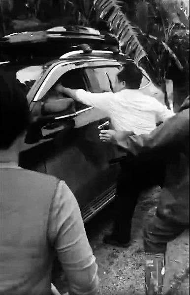 男游客广西偷香蕉被村民围殴致轻伤,我们应该