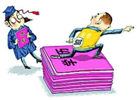 辅警都要本科了,专科生还能考公务员吗?