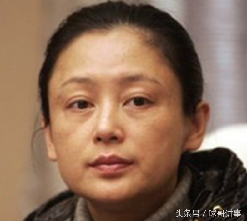 陈红早年最美照片,如今年纪轻轻显老好失望,陈