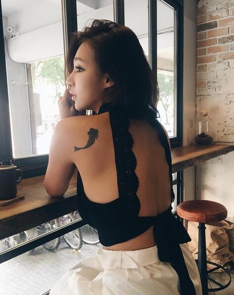 Julia美艳私照。