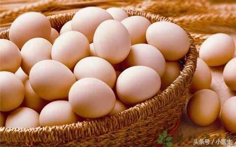 你知道为什么经常健身的人吃鸡蛋的时候只吃蛋