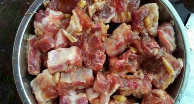 怀孕初期的宝妈,害喜吃什么吐什么,该咋办?一