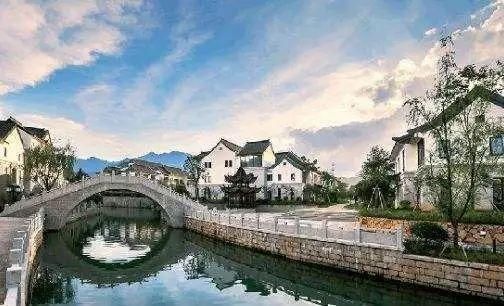 村里开发变成假小镇、真地产居民整体迁出