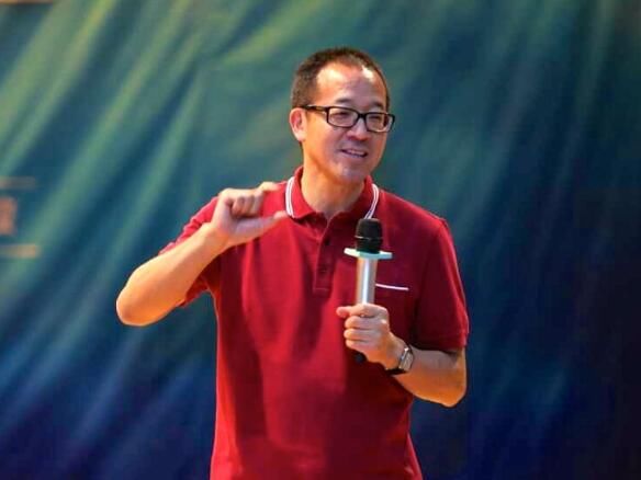 新东方创始人俞敏洪把小商机做成大生意,被排