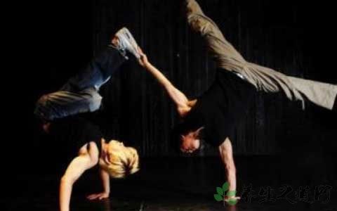 小男孩学街舞好吗