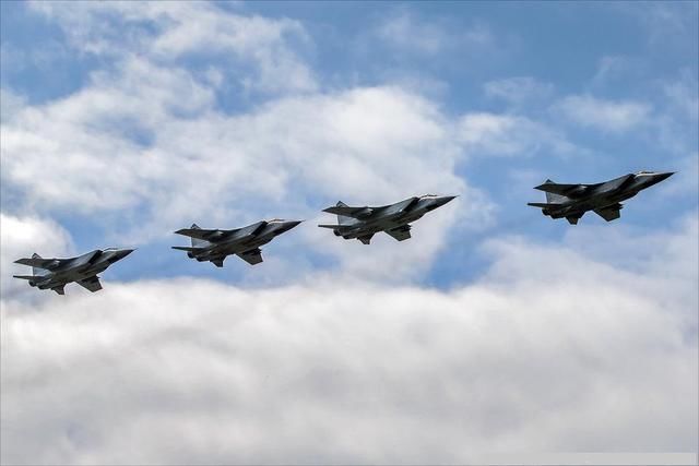 米格-31的雷达真的能烤熟100米外的兔子吗?