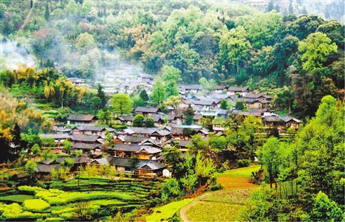 酉阳苍岭镇大河口村石泉苗寨(市城乡建委供图)