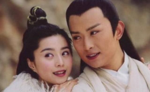 范冰冰也是积攒了一点人气,所以也是与洪金宝合作,出演了《特警飞龙》
