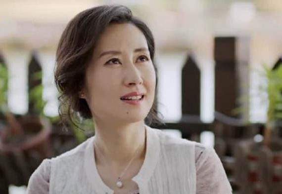 不用经纪人的四大演员,图一从不缺戏拍,图四无