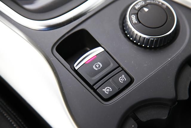 自动挡普及,电子配置越来越多,AutoHold、电子