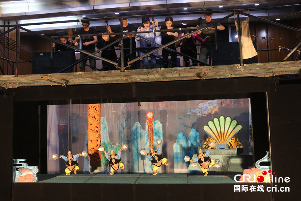 【喜迎十九大•文脉颂中华】泉州非遗: 提线木偶戏散发光彩 【喜迎十九大•文脉颂中华】泉州非遗: 提线木偶戏散发光彩