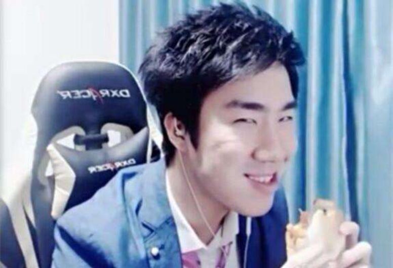 LOL逆风翻盘之王!骚男黑科技亚索出装,无惧对