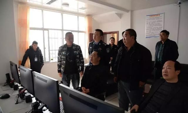 杨朝邦支队长到镇雄县调研驾考工作