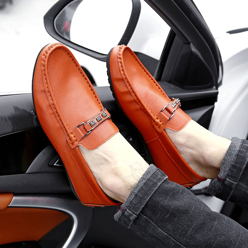 春天街上的男人真会穿,豆豆鞋配小脚裤,上身想