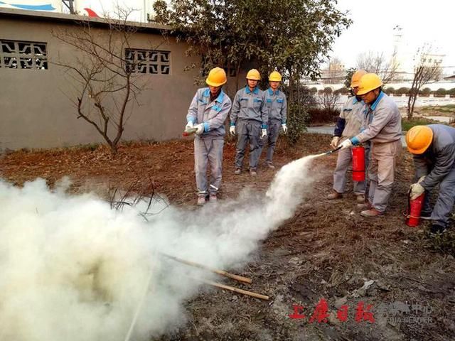 发挥党建引领作用 激发党员奉献精神