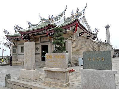 陈嘉庚葬礼极为隆重,周总理、朱德执绋,葬于故