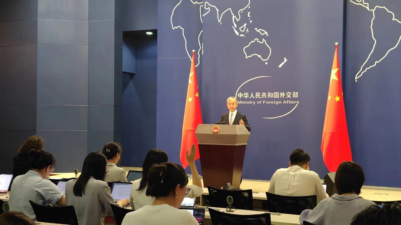 少数中国建交国官员“祝贺”赖清德“就职”,外交部:坚决反对 少数中国建交国官员“祝贺”赖清德“就职”,外交部:坚决反对