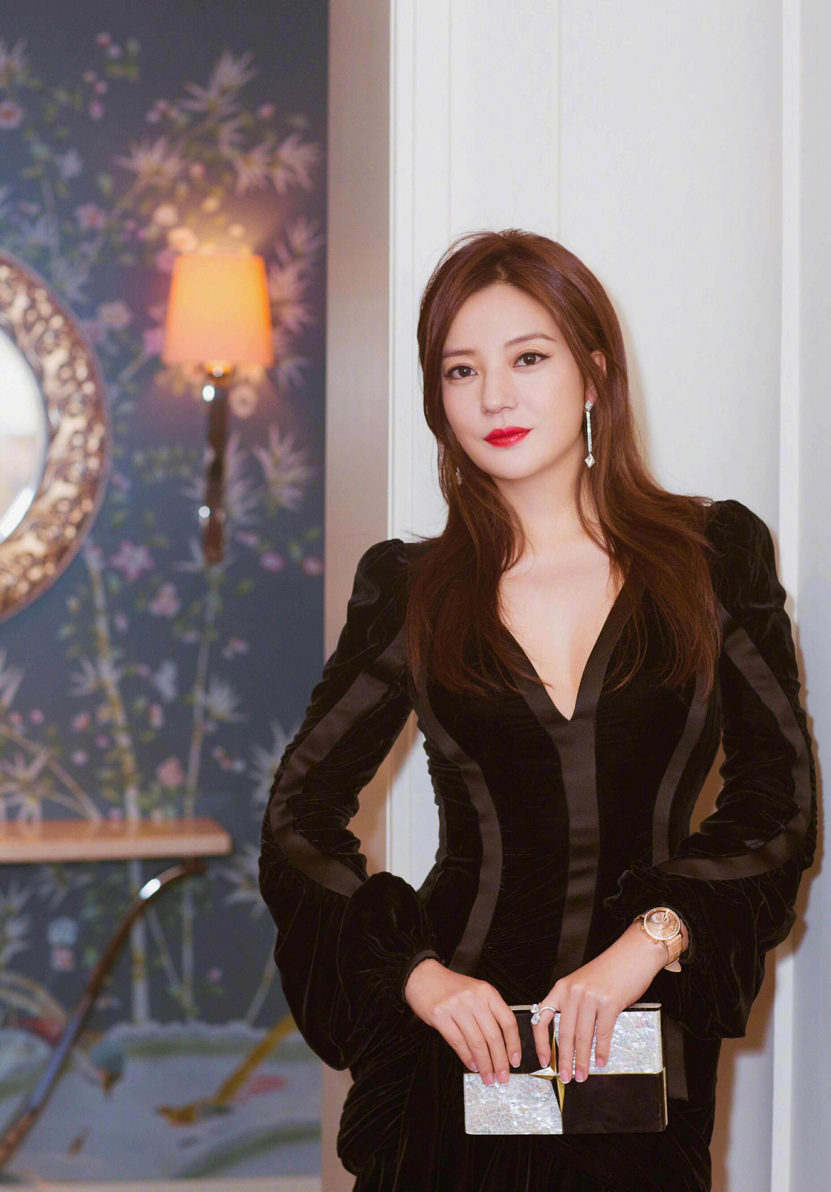 赵薇:美的像画一样的女子,怪不得黄晓明爱了十年!