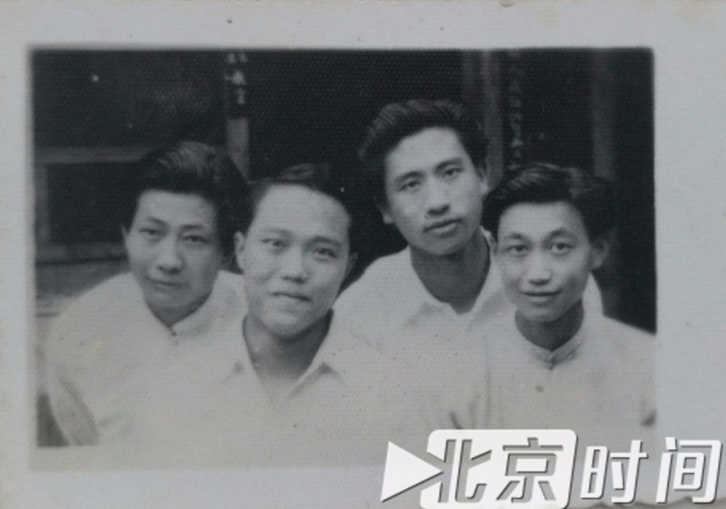 旧书抖出71年前老照片 “华埠华阳小学地下党”你们在哪？