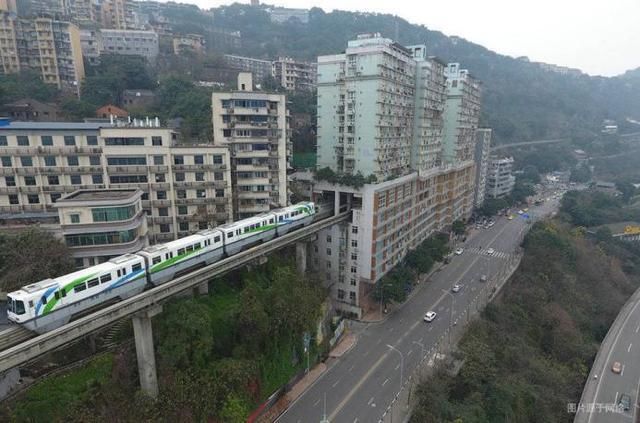 西安VS重庆 抖音最火的网红城市花落谁家 抖友