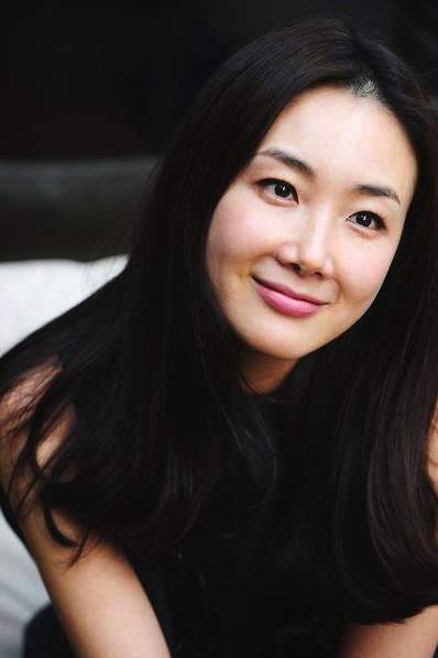 曾红遍亚洲的她突然结婚 丈夫身份成迷