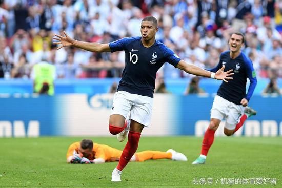 法国新星姆巴佩身价近3亿欧,凯恩身价达1.5亿